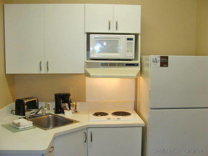 Extended Stay America Suites - Princeton - South Brunswick South Brunswick Terrace Екстер'єр фото